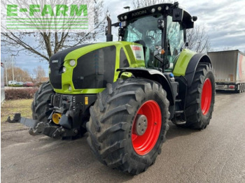 Tracteur agricole CLAAS Axion 930