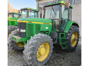 Tracteur agricole JOHN DEERE 7010 Series