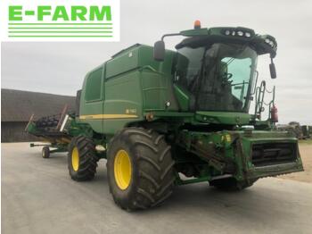 Moissonneuse-batteuse JOHN DEERE T660