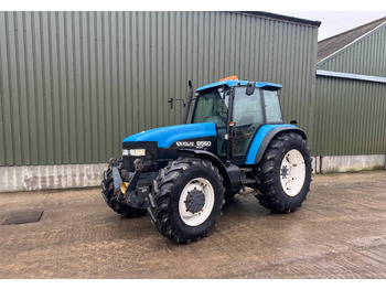 Tracteur agricole NEW HOLLAND