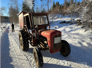Tracteur agricole MASSEY FERGUSON