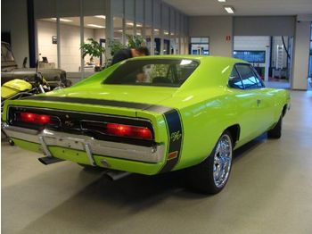 Dodge CHARGER R/T - Voiture