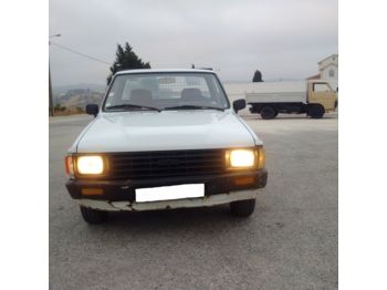 Voiture TOYOTA Hilux 2.4D left hand drive LN56L