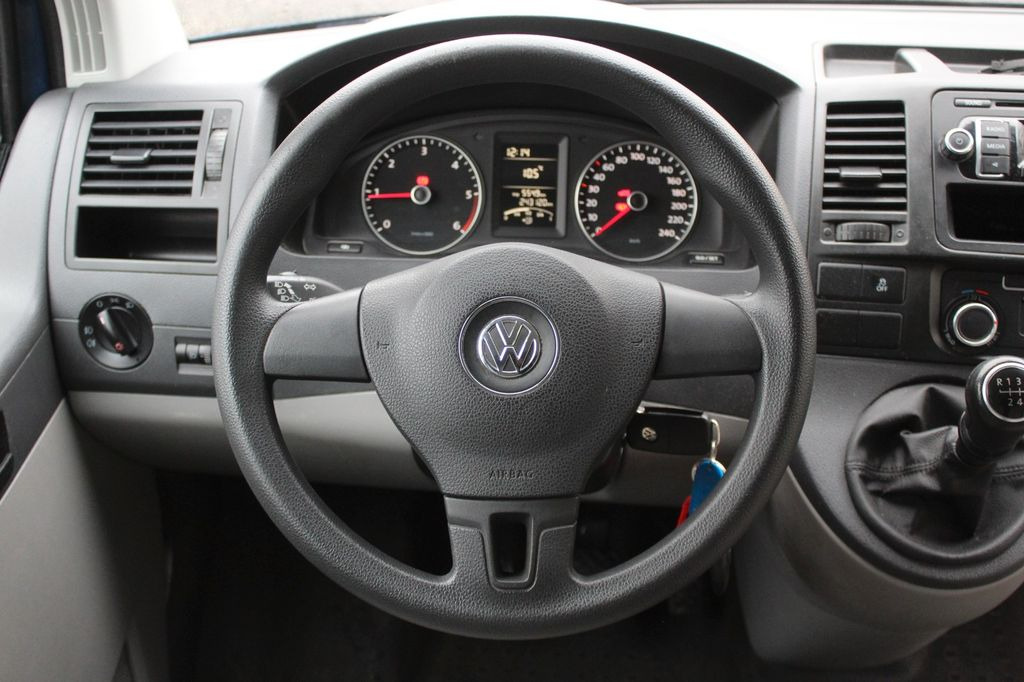 Voiture Volkswagen T5 Kombi 2.0 TDI (4 Motion, Standheizung): photos 12