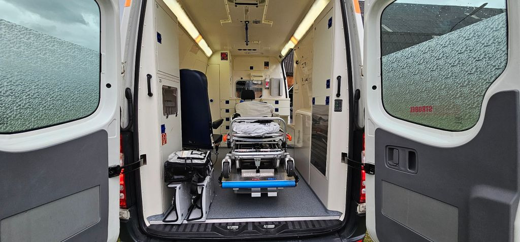 Minibus, Transport de personnes Mercedes-Benz Sprinter 316 Rettungswagen RTW KTW Ambulance: photos 10
