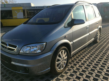 Minibus Opel Zafira A Edition