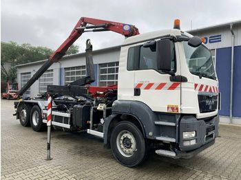 Camion ampliroll MAN TGS 26.360 6x2 Abrollkipper + Kran HMF 8,2 m