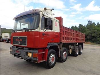 Camion benne MAN MAN 35.372 (8X4) KIPPER