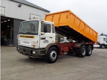 Camion benne Renault G 300 MAXTER (GRAND PONT / SUSPEN LAMES / 6 CULASSE)