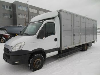 Camion bétaillère Iveco Daily 70C21/P