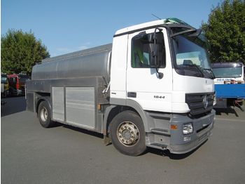 Camion citerne MERCEDES BENZ 1844