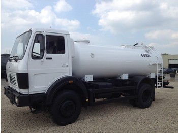 Camion citerne Mercedes-Benz 1017 4x4 fueltruck/watertruck top condition