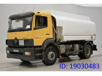 Camion citerne Mercedes-Benz Atego 1823N