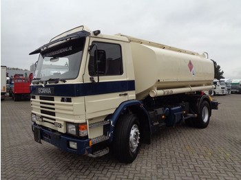 Camion citerne Scania 93M 250 + Manual + 4 compartments 14000LITER