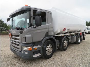 Camion citerne Scania P310 8x2*6 24.500 l. ADR