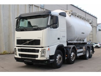 Camion citerne VOLVO FH13.440 Euro4 8x2 Zementsilo 23m3 Kompressor