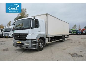 Camion fourgon MERCEDES-BENZ 1833
