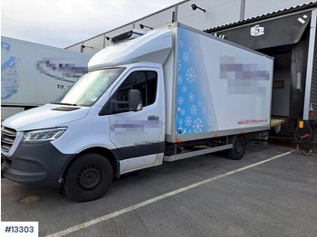 Camion fourgon Mercedes Sprinter