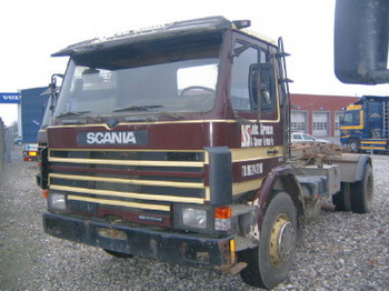 SCANIA  - Camion porte-conteneur/ Caisse mobile