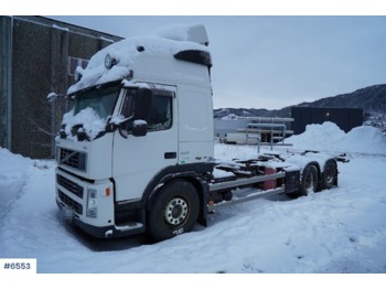 Camion porte-conteneur/ caisse mobile Volvo FM440