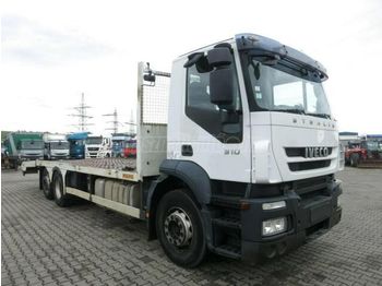 Camion porte-voitures IVECO Strails 310 Autószállító csörlővel