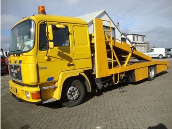 Camion porte-voitures MAN 12-232 6 CIL 2 LADER MET LIER