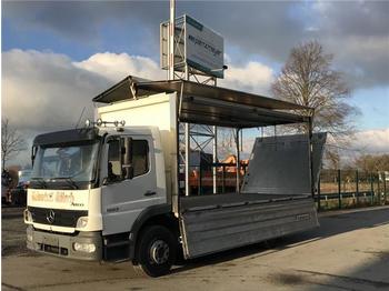 Camion pour le transport de boissons Mercedes-Benz