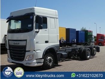 Châssis cabine DAF XF 460 spacecab 6x2 far e6