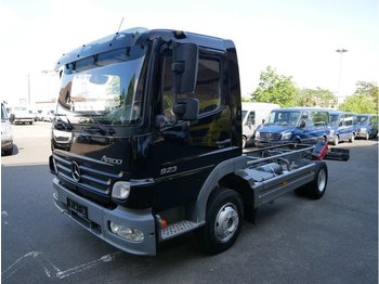 Châssis cabine MERCEDES-BENZ Atego 2 6-Zyl. 4x2 923 4x2 OM 906 LA