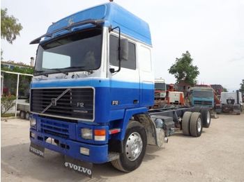 Châssis cabine Volvo VOLVO F12(6X2) GLOBETROTTER