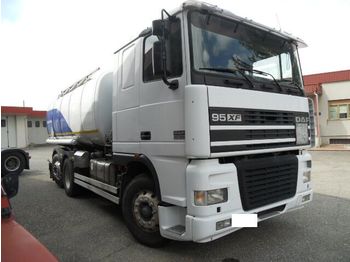 Camion citerne pour transport de carburant neuf DAF XS 95.480 adr: photos 1