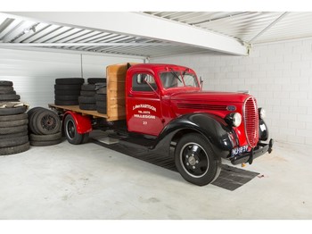 Camion plateau Ford MODEL 7 FLAT BED TRUCK: photos 1