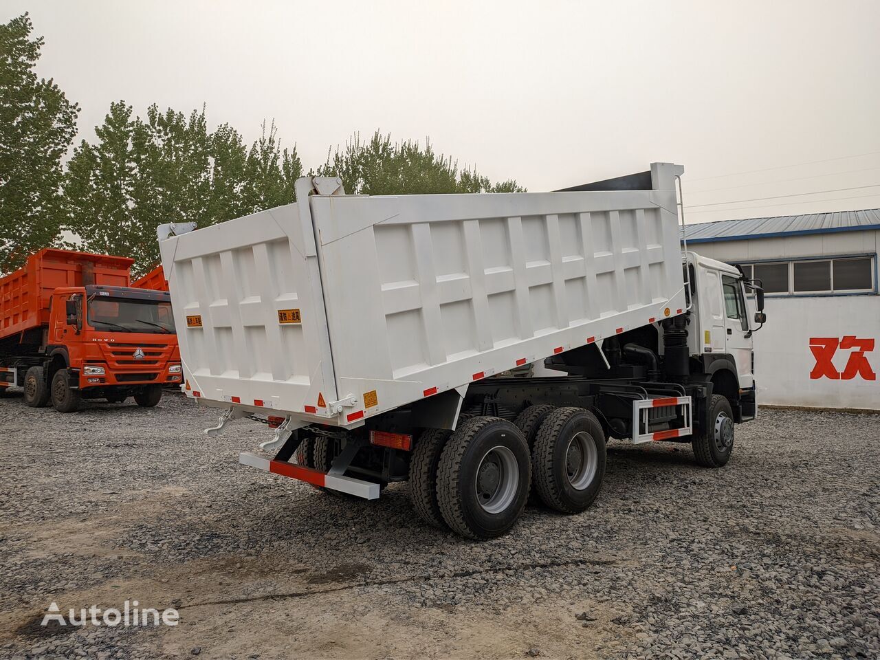 Camion benne HOWO China dumper Sinotruk Shacman tipper lorry 6x4 drive: photos 4