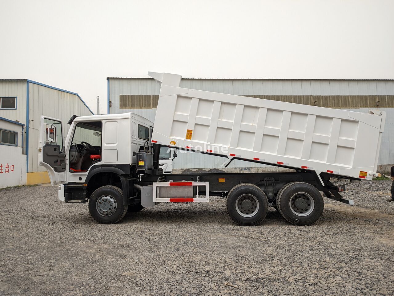 Camion benne HOWO China dumper Sinotruk Shacman tipper lorry 6x4 drive: photos 3