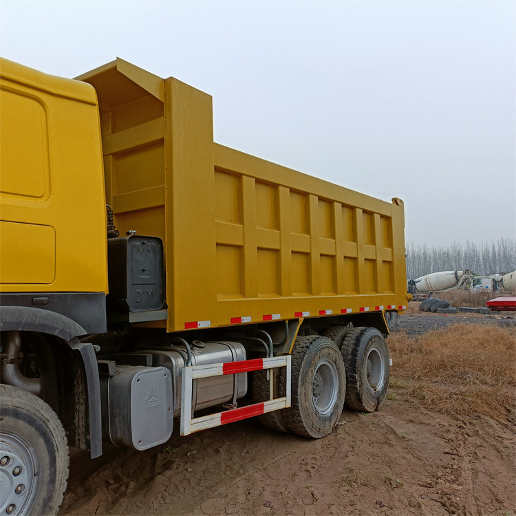 Camion benne HOWO HOWO 6x4-375 tipper: photos 14