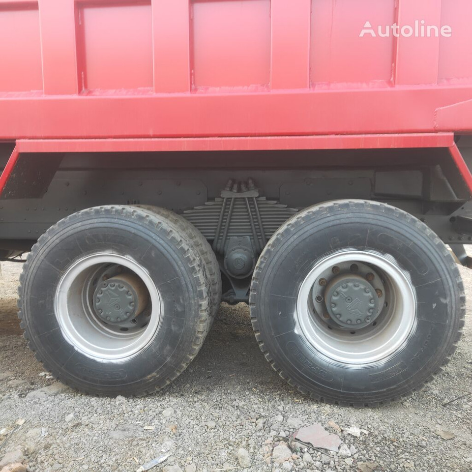 Camion benne Howo 6X4 Middle Lift: photos 7