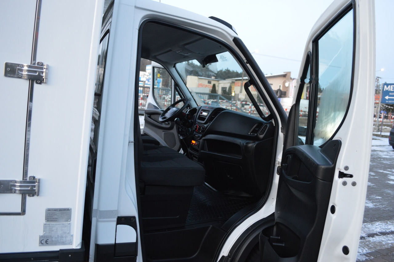 Camion magasin IVECO DAILY 60C15 60-150: photos 22