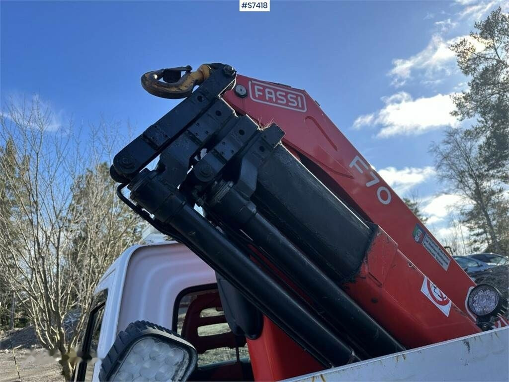 Camion plateau, Camion grue IVECO Daily 70C18H Crane truck with FASSI F70B.1.24: photos 4