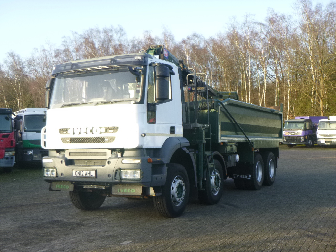 Camion benne, Camion grue Iveco AD340T36 8x4 RHD tipper + HMF 1244 Z1: photos 8