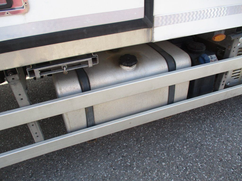Camion frigorifique Iveco ML120E25: photos 16