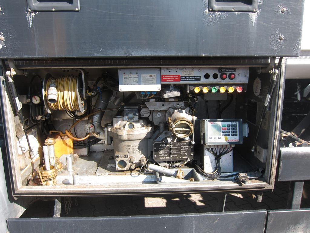 Camion citerne MAN TGS 18 400 4x2 BL Tankwagen Heizöl Diesel Benzin: photos 6