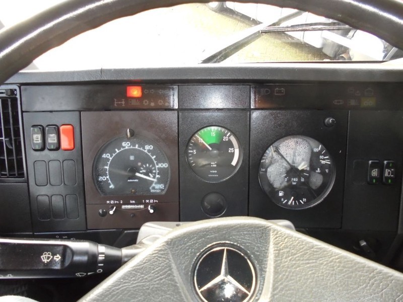 Camion grue Mercedes-Benz SK 1735 Manual + ATLAS Crane + low KM + Euro 2 manuel pump: photos 15