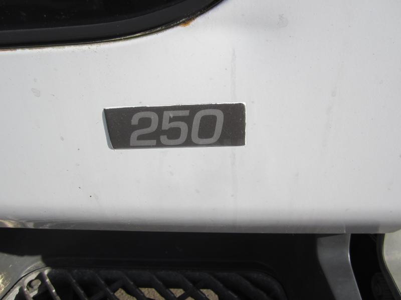 Camion citerne pour transport de carburant Renault Premium 250: photos 3