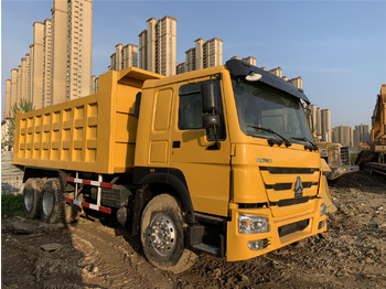 Camion benne pour transport de équipements lourds SINOTRUK Howo 371 Dump truck 6x4: photos 1