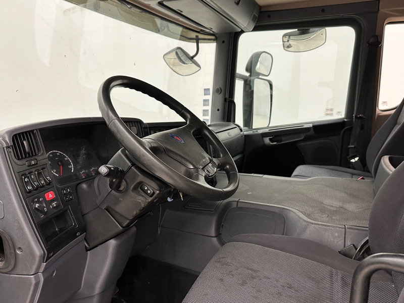 Camion fourgon Scania P230: photos 12