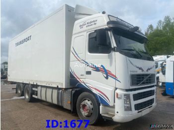 Camion isothermique VOLVO FH13 480 - 6x2 - 10 tyre - Steel front: photos 1