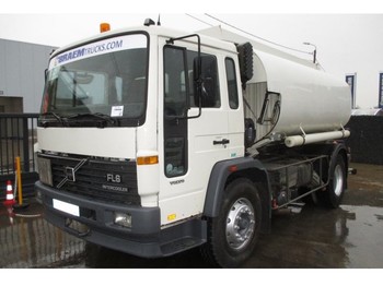 Camion citerne pour transport de carburant Volvo FL 619 TANK MAGYAR (11000L-4 comp.) -Steel susp.: photos 1