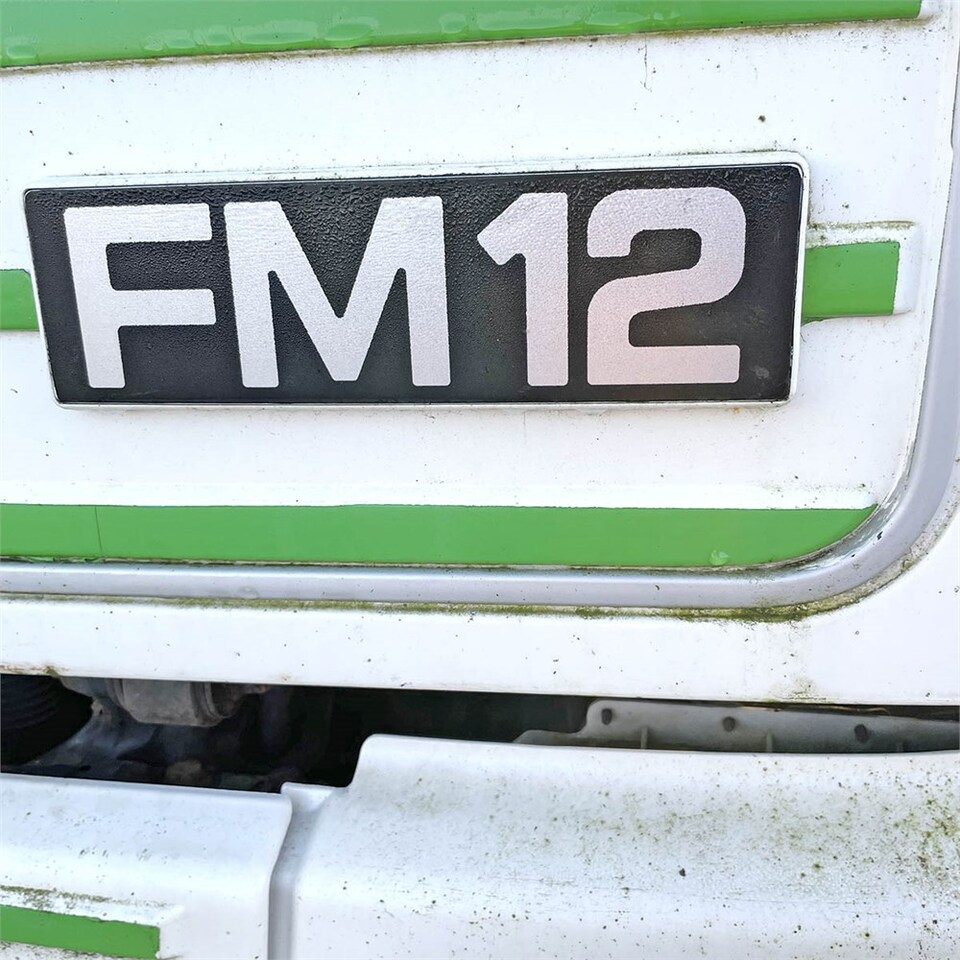Camion fourgon Volvo FM12: photos 20