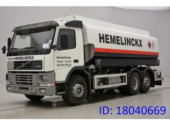 Camion citerne pour transport de carburant Volvo FM12.340 - 6x2: photos 1