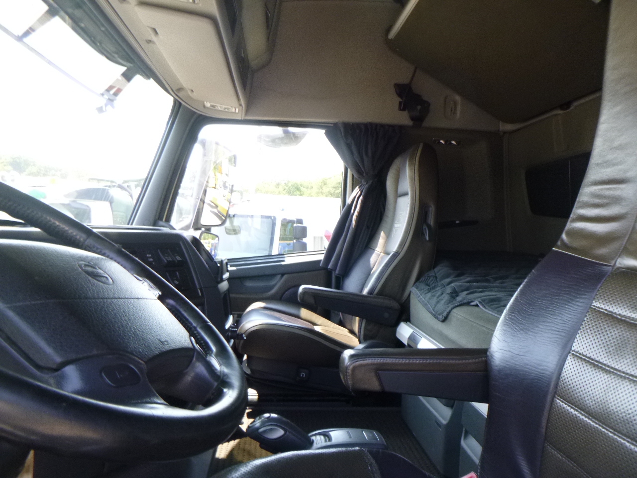 Châssis cabine Volvo FM16 600 6x4 Euro 5 chassis + Retarder: photos 16